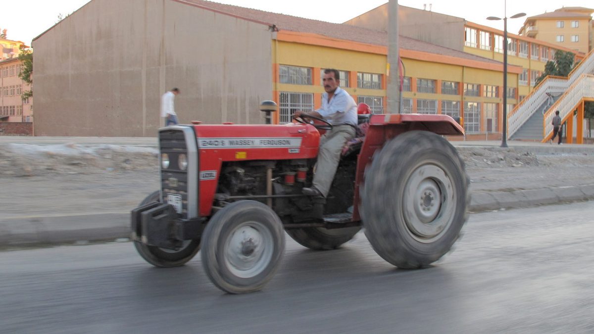 Tarım Aracı (Traktör) Sürücüleri