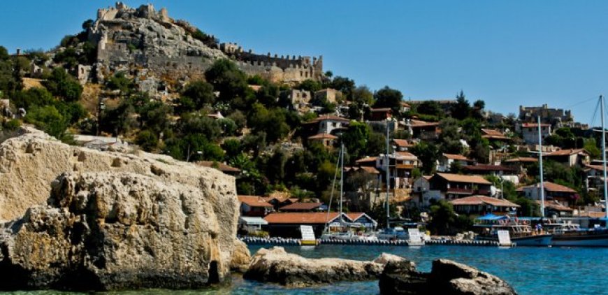 Akdeniz’in Sessiz Kaçış Noktaları: Kırsal Villalar ve Koylar