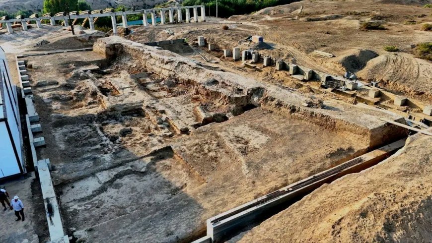 Özbekistan'da Tarihi Keşif: Karahanlılar Dönemine Ait Antik Yapı Bulundu