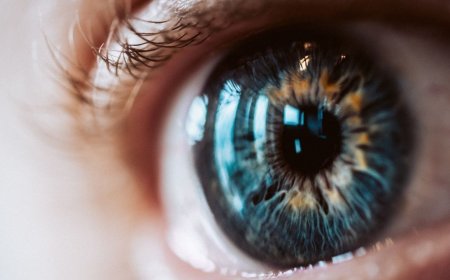 İnsan gözünün göremeyeceği kadar yoğun piksel olan ekran geliştirildi