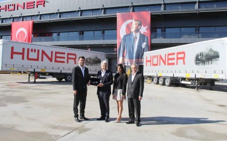 Tırsan, Cumhuriyet’in 102. yılında Hüner’e 500 treyler teslim etti