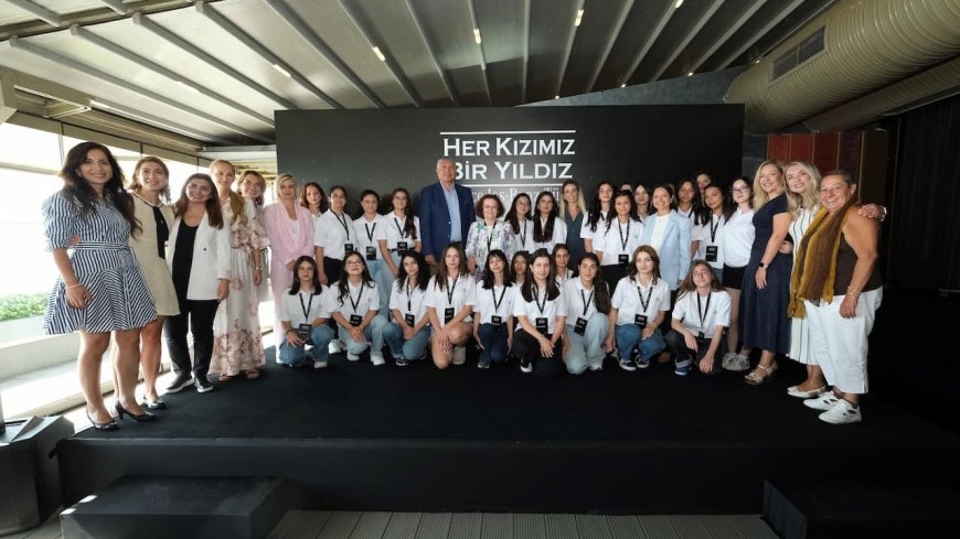 Mercedes-Benz Türk, her kızımız bir yıldız programıyla 21 yılı geride bıraktı